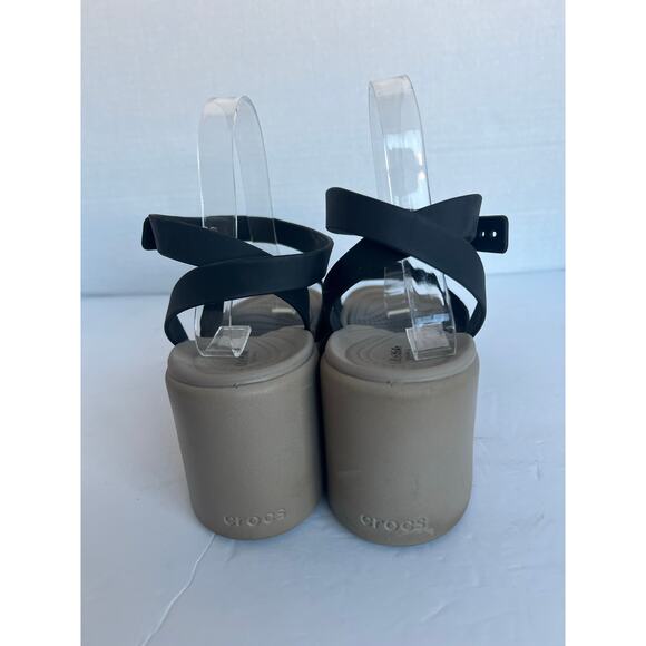 Crocs Brooklyn Black and Tan Criss Cross Ankle Strap Wedge Comfort Sandals Sz 10 - Picture 7 of 13